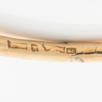 Bracelet 18K gold with a half pearl, GD&Co 1900.