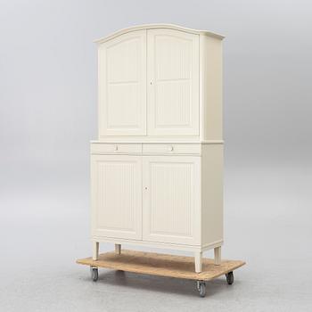 Carl Malmsten, skåp, "Herrgården", Åfors Möbelfabrik, 1950/60-tal.
