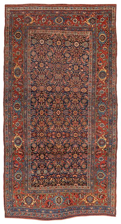 An antique Bidjar carpet, ca 251-260 x 136 cm.