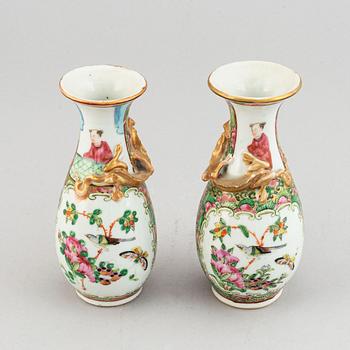 Four famille rose canton porcelain objects, Qing dynasty, late 19th century.