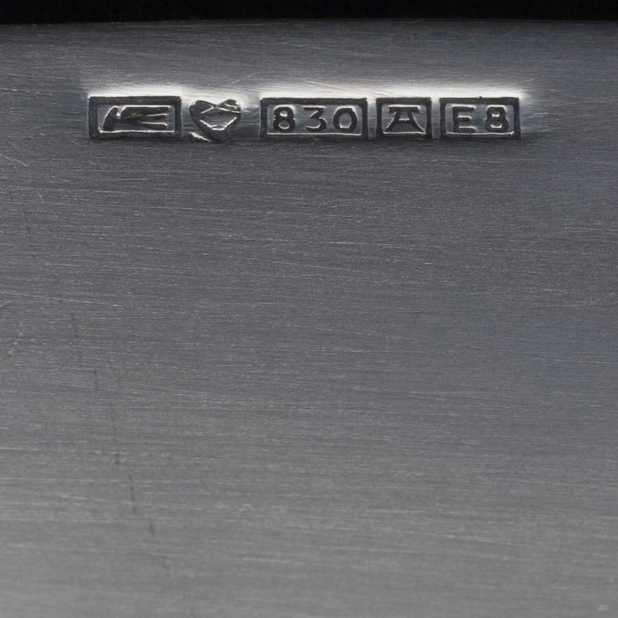 KAKBESTICK, silver, "Suomi" Turun Kultaseppä, Åbo 1982. Tot. vikt ca 129 g.