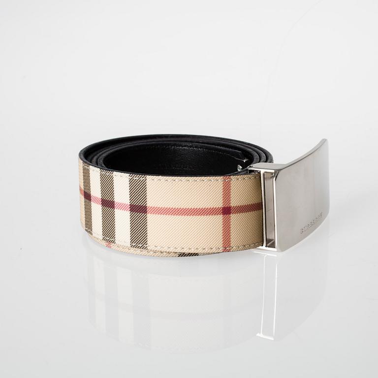 BÄLTE, Burberry.