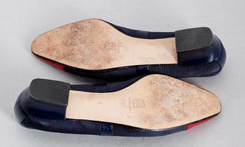 SKOR, 1 par, Bruno Magli samt SKOR, 2 par, Charles Jourdan.