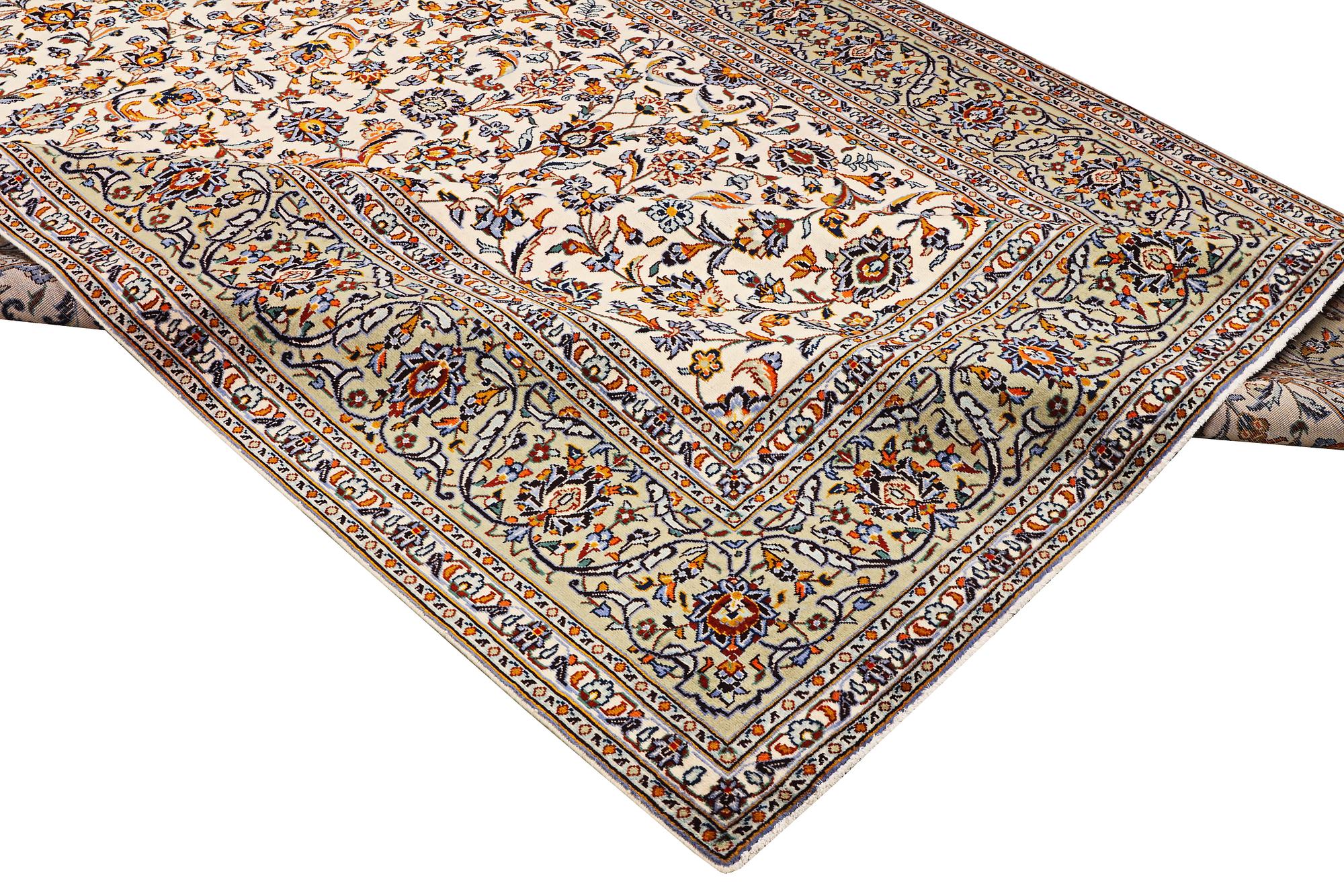 A carpet, Kashan, ca 356 x 248 cm.