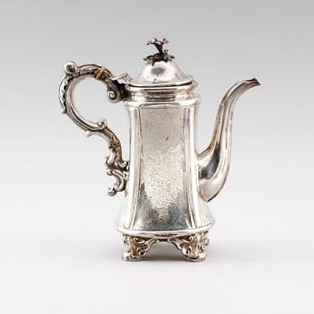 KAFFEKANNA, silver, Carl Nyström, Stockholm, 1850. Vikt ca 562 g.