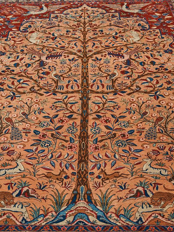 A carpet, a semi-antique Kashan, a so called Dabir, ca 383,5-387,5 x 269,5-275 cm.