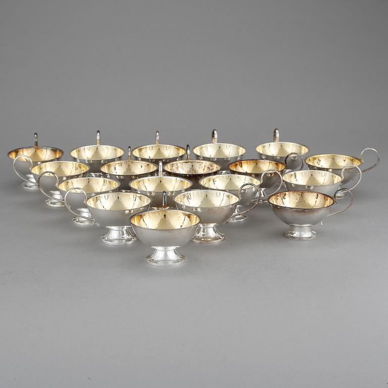 PUNSCHMUGGAR, 18 st, silver, Ceson, BEFA och GAB,  1968-85. Vikt 585 g.