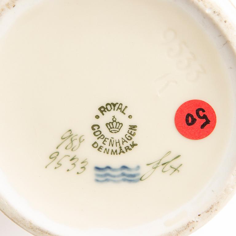 Royal Copenhagen, Service 92 pcs "Dagmar" Royal Copenhagen 1960s porcelain.
