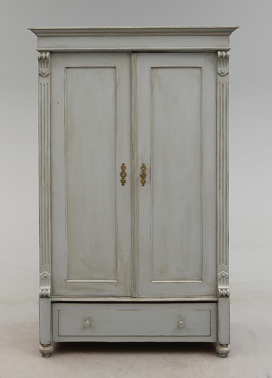 KLÄDSKÅP, 1800-talets slut.
