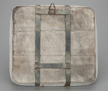 Birger Kaipiainen, A CERAMIC DISH.