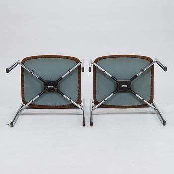 Ilmari Tapiovaara, tuoleja, 4 kpl, "Kiki" Merivaara 1970-luku.