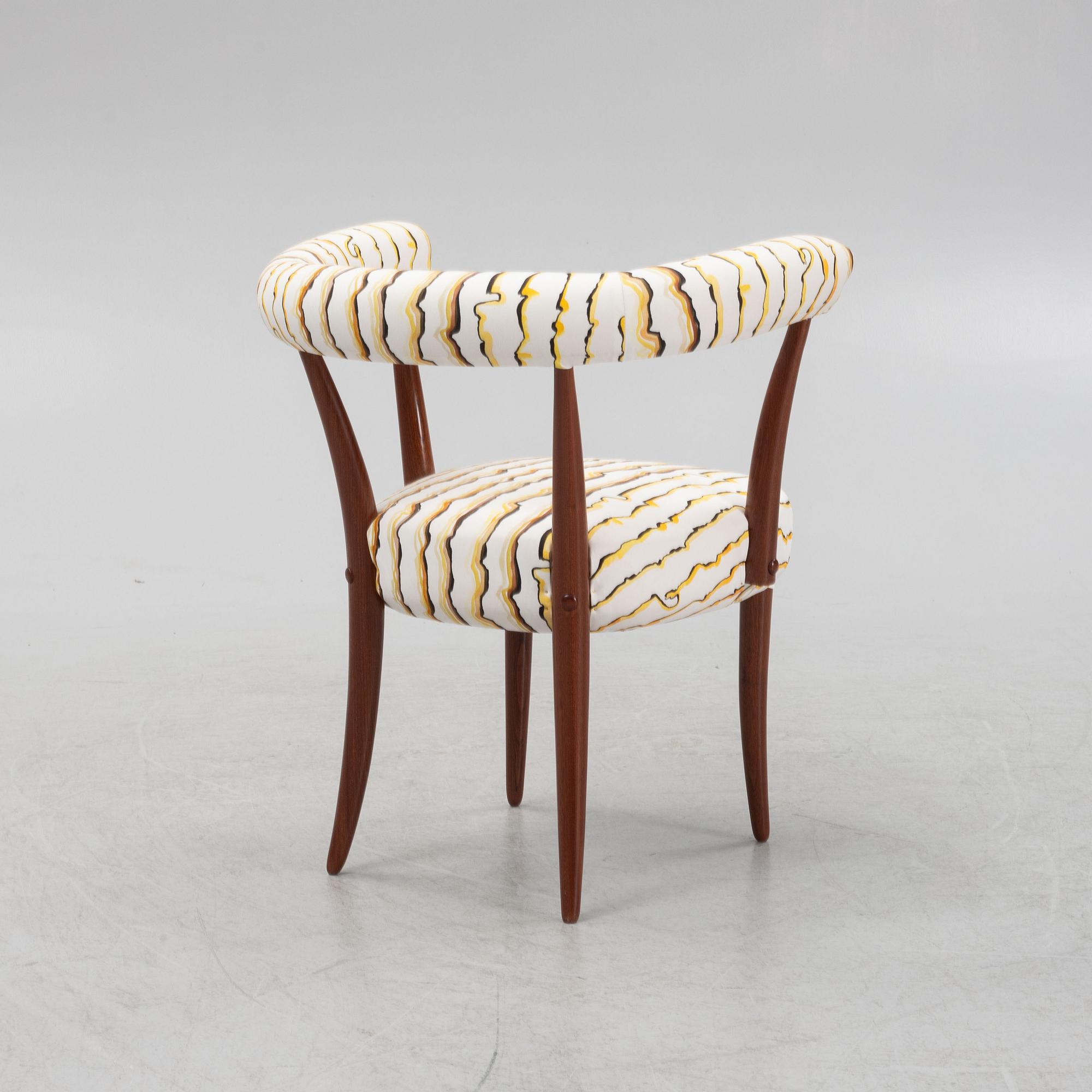 Josef Frank, karmstol, modell 966, Firma Svenskt Tenn.