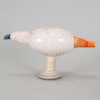 OIVA TOIKKA, a "Pale Male" glass sculpture of a bird, Nuutajärvi, Finland, 961/2000.