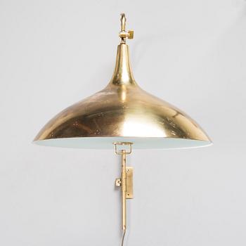 Paavo Tynell, a mid-20th-century wall light made to order for Idman.