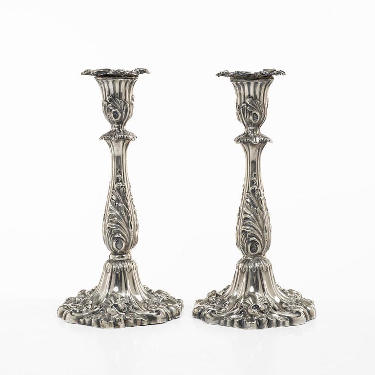 Gustaf Möllenborg, (Féron), ljusstakar, ett par, silver, nyrokoko, Stockholm 1861.