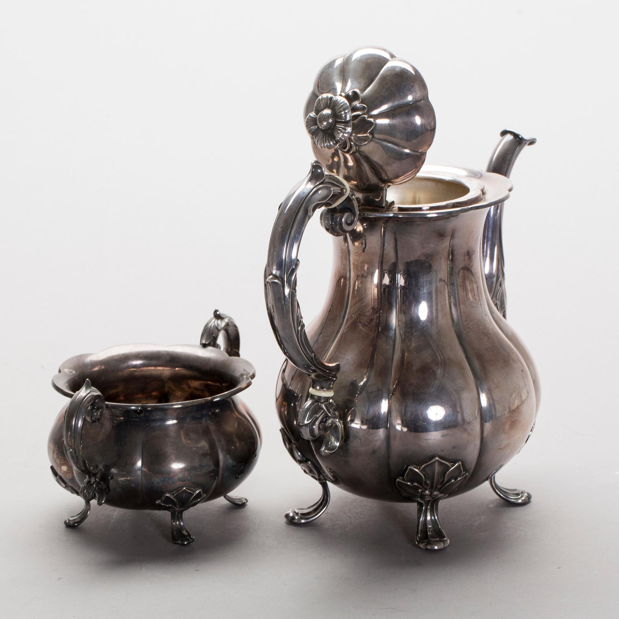 KAFFESERVIS, 2 delar, silver, importstämplar. Vikt ca 996g.