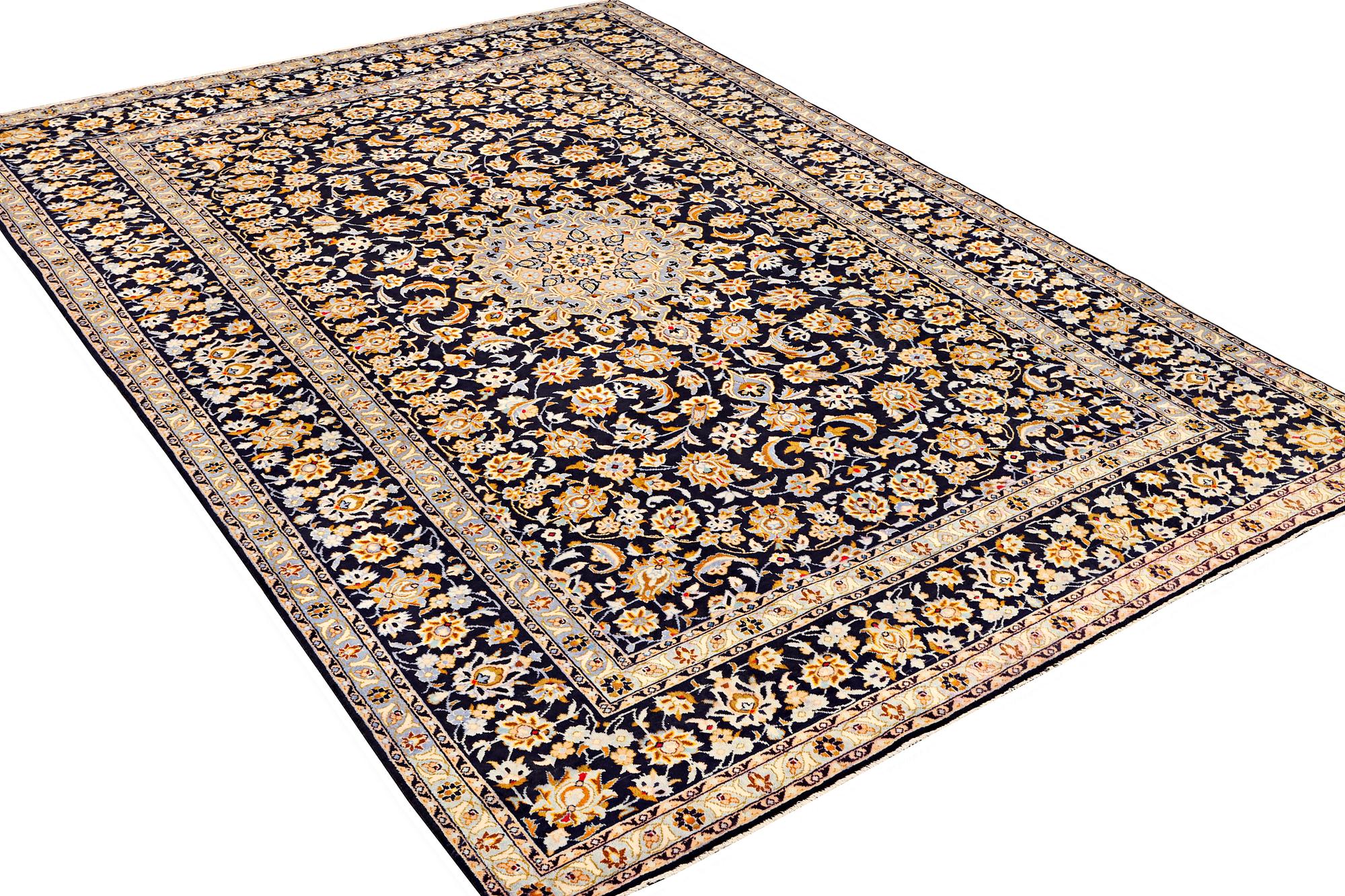 Matta, Keshan, ca. 367 x 241 cm.