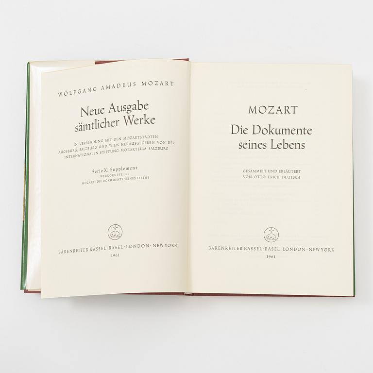 Books, 81 vol. Wolfgang Amadeus Mozart. "Neue Ausgabe sämtlicher Werke", (more published).