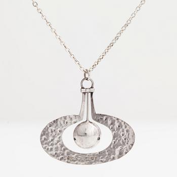 Tapio Wirkkala, halsband "Päron", sterlingsilver. Kultakeskus, Tavastehus 1975.