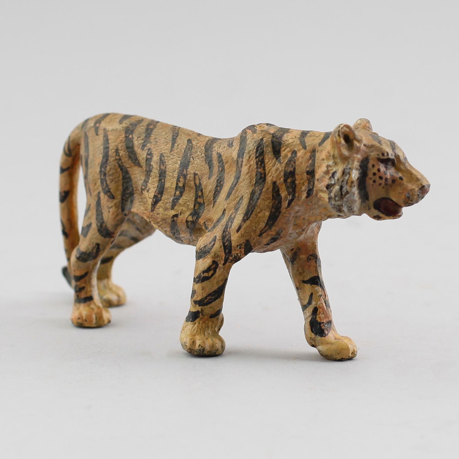 FIGUR, brons, omkring år 1900.