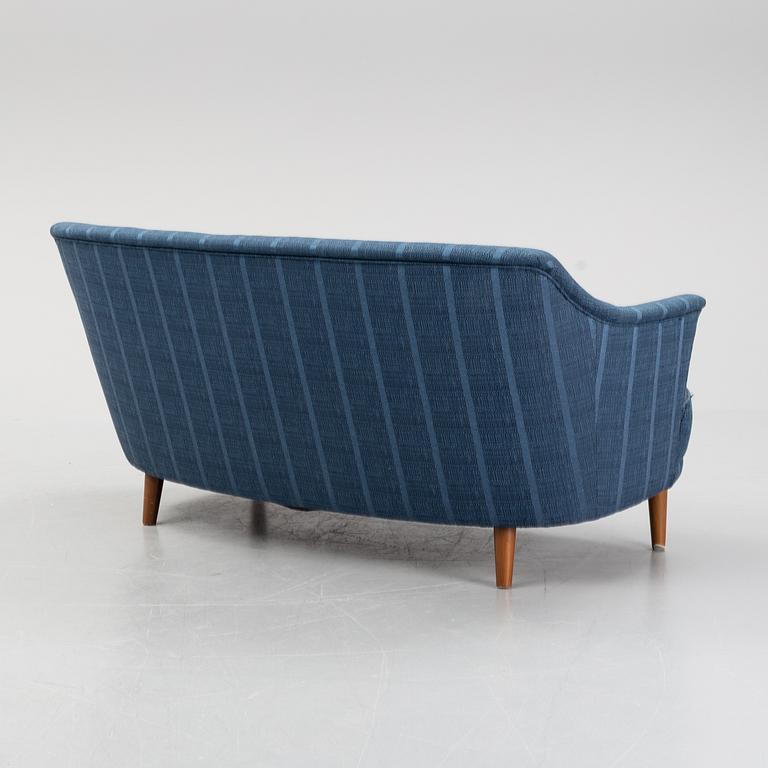 A 'Widare' sofa by Carl Malmsten, for AB O.H Sjögren. Second half of the 20th century.