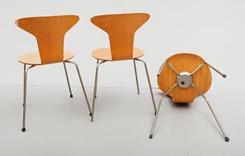 STOLAR, 3 st, modell 0963, "Hammarhaj", Arne Jacobsen för Fritz Hansen, 1900-talets mitt.