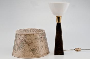 Lisa Johansson-Pape, BORDSLAMPA.