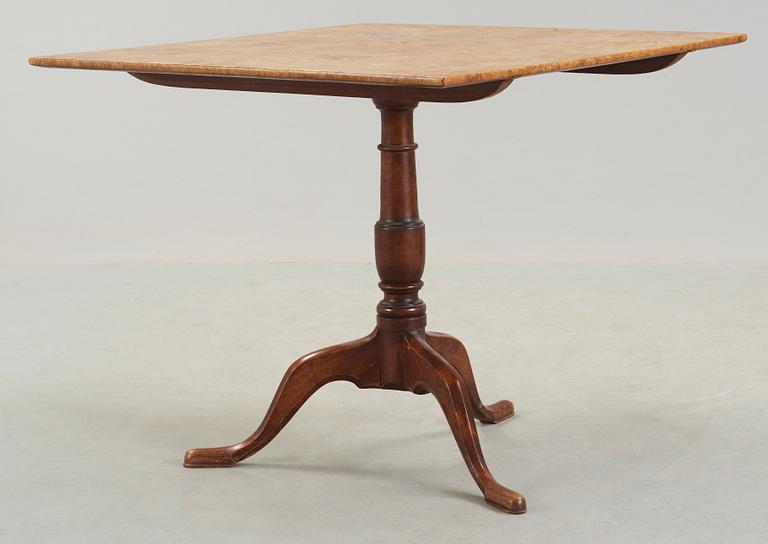 FÄLLBORD. Carl Hollst, (mästare i Eskilstuna 1787-1830).