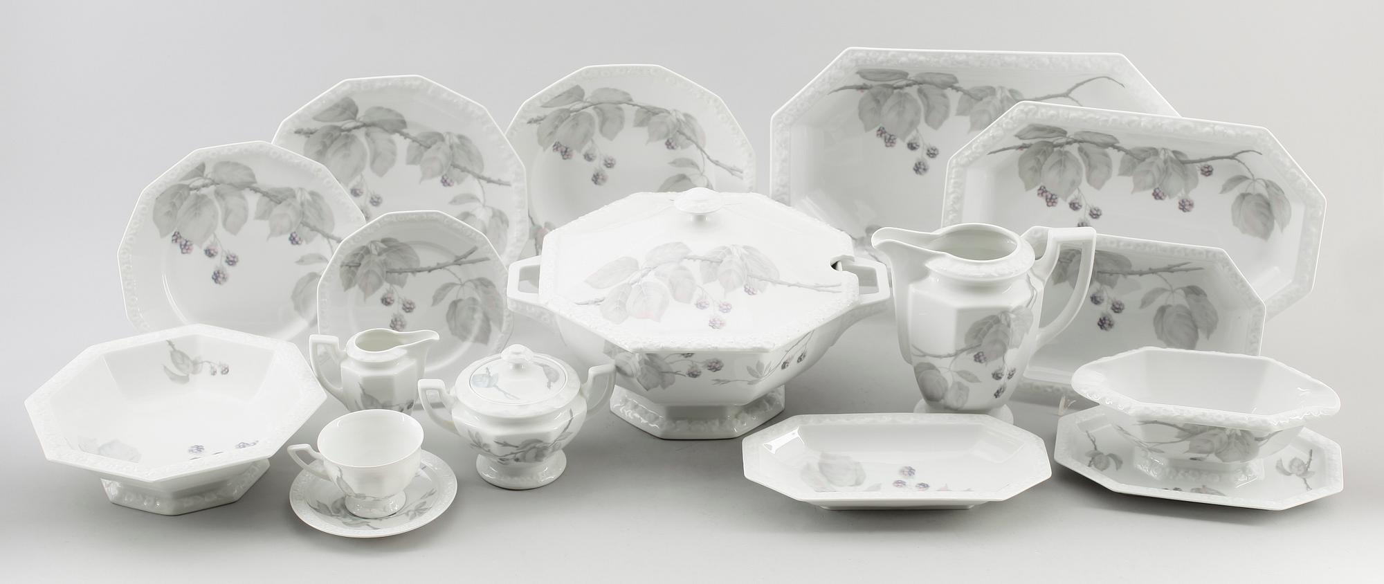 MATSERVIS, 73 delar, porslin, "Maria", Rosenthal.