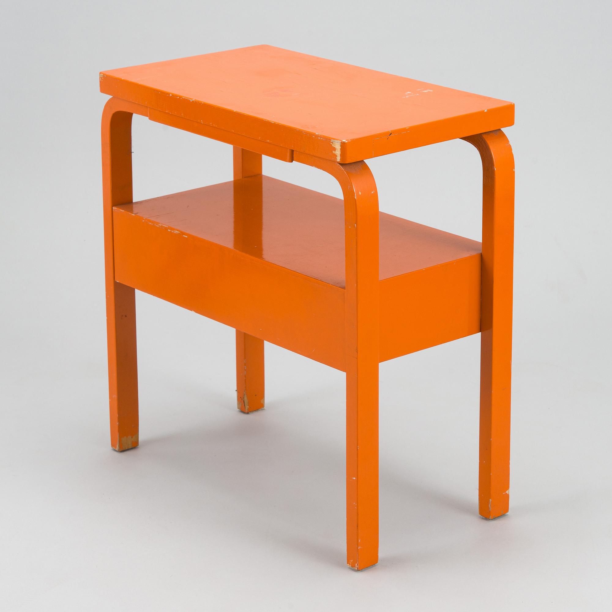 Alvar Aalto, a 1940's '87' table for O.Y. Huonekalu-ja Rakennustyötehdas A.B.