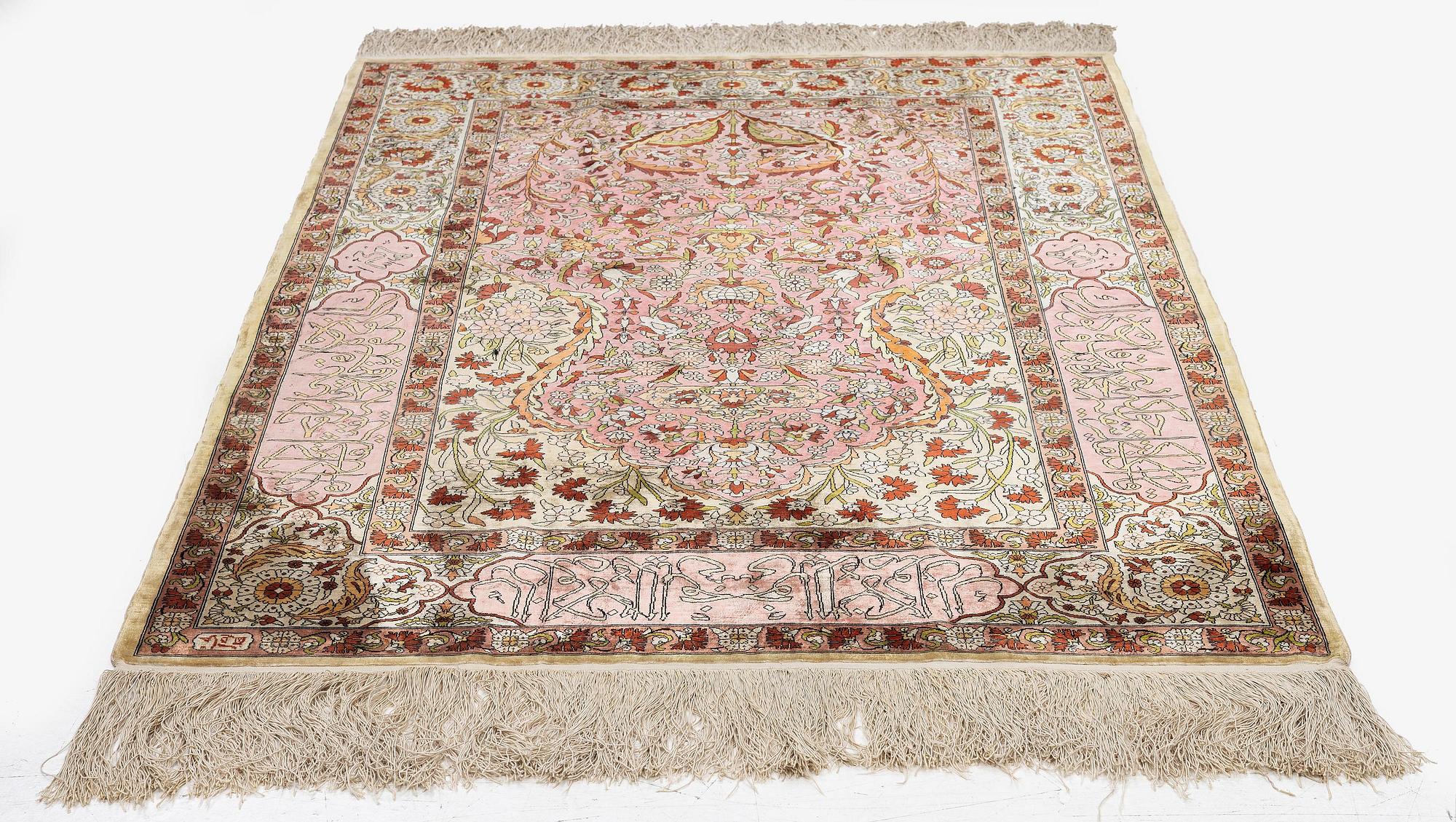 Matta, semiantik silke Hereke, Västra Anatolien, ca 147 x 100 cm.