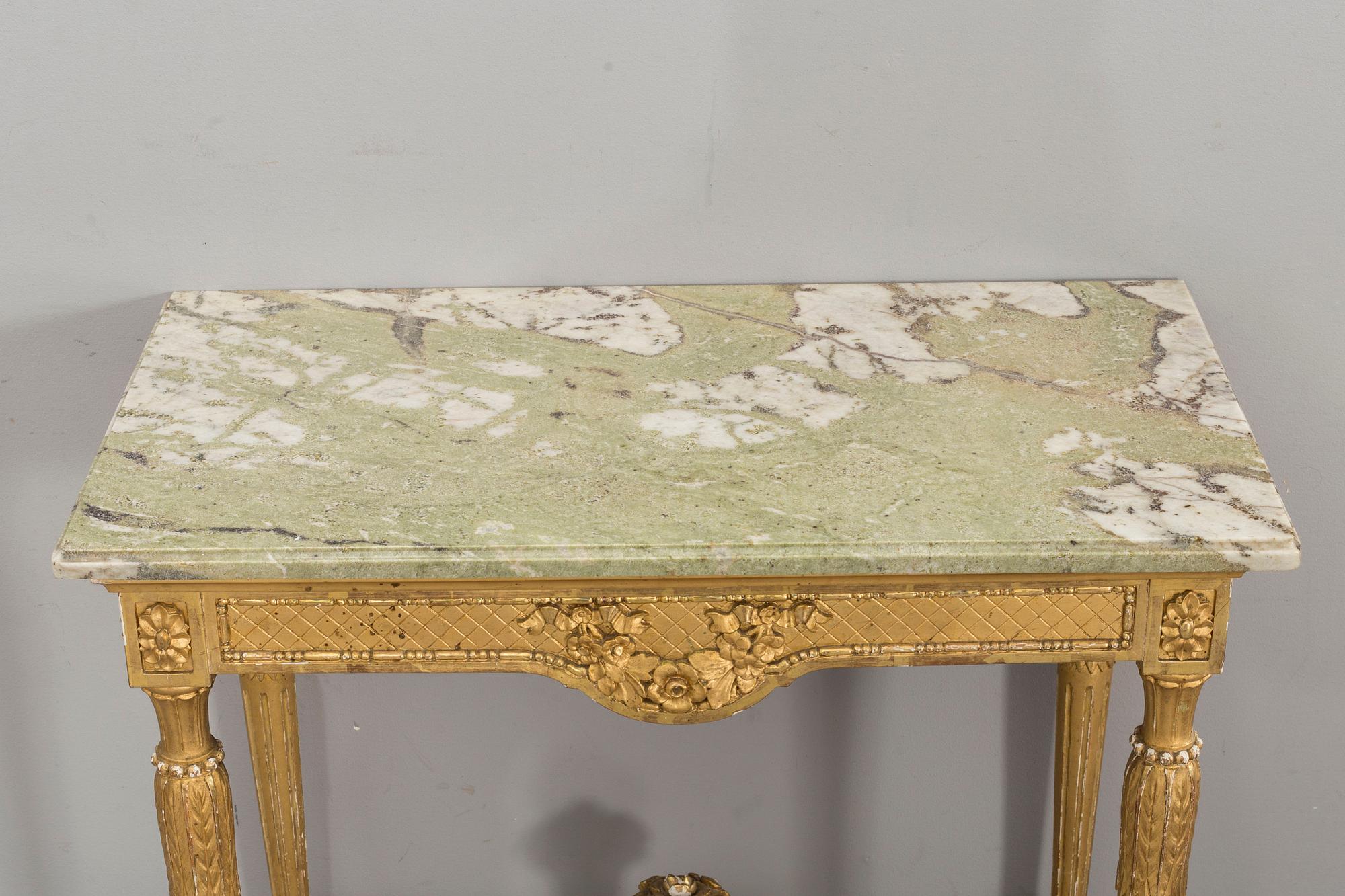 SPEGEL MED KONSOLBORD, gustaviansk stil, 1900-talets första hälft.