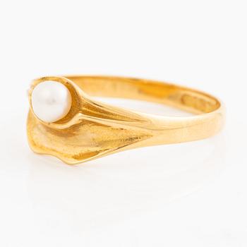 Lapponia, ring 18K gold and a cultured pearl, Finland 1981.