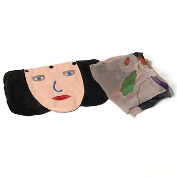 Marie-Louise Ekman, handväska och scarf.