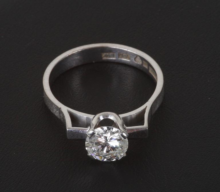 RING, 18K vg, m briljant, 1,33ct.