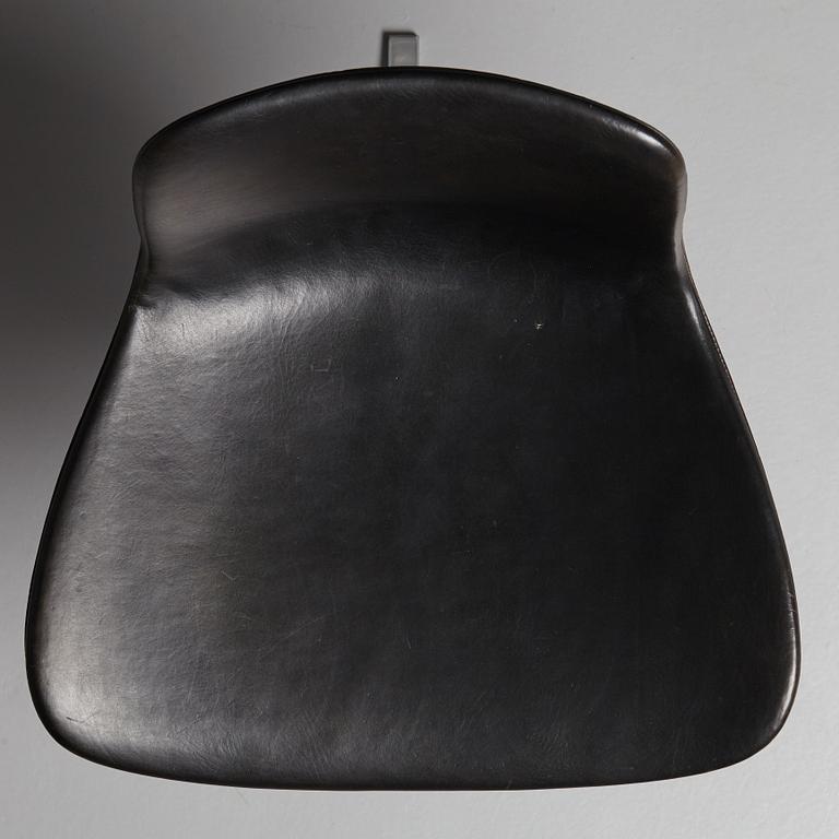 Poul Kjaerholm, a black leather "PK-9" chair, edition E Kold Christensen, Denmark.