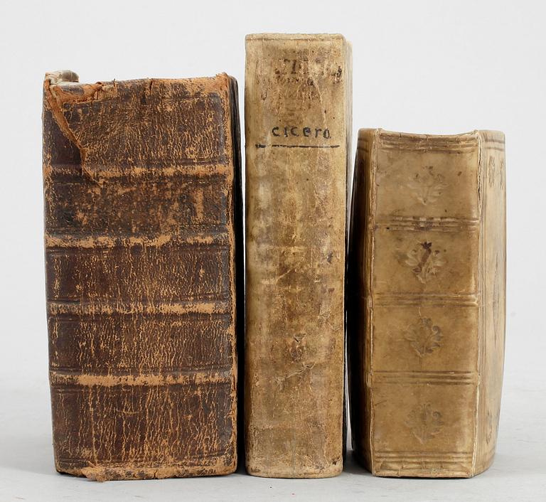 BÖCKER, 3 st, bla "M. Tulli Ciceronis XII Orationes selectae...", Leipzig 1751.