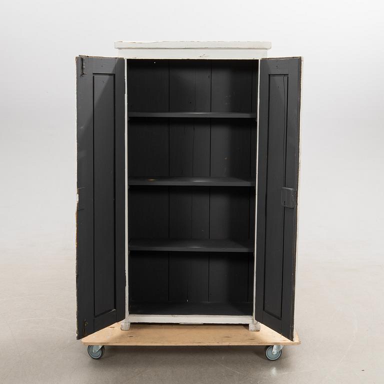 Cabinet, 20th century.