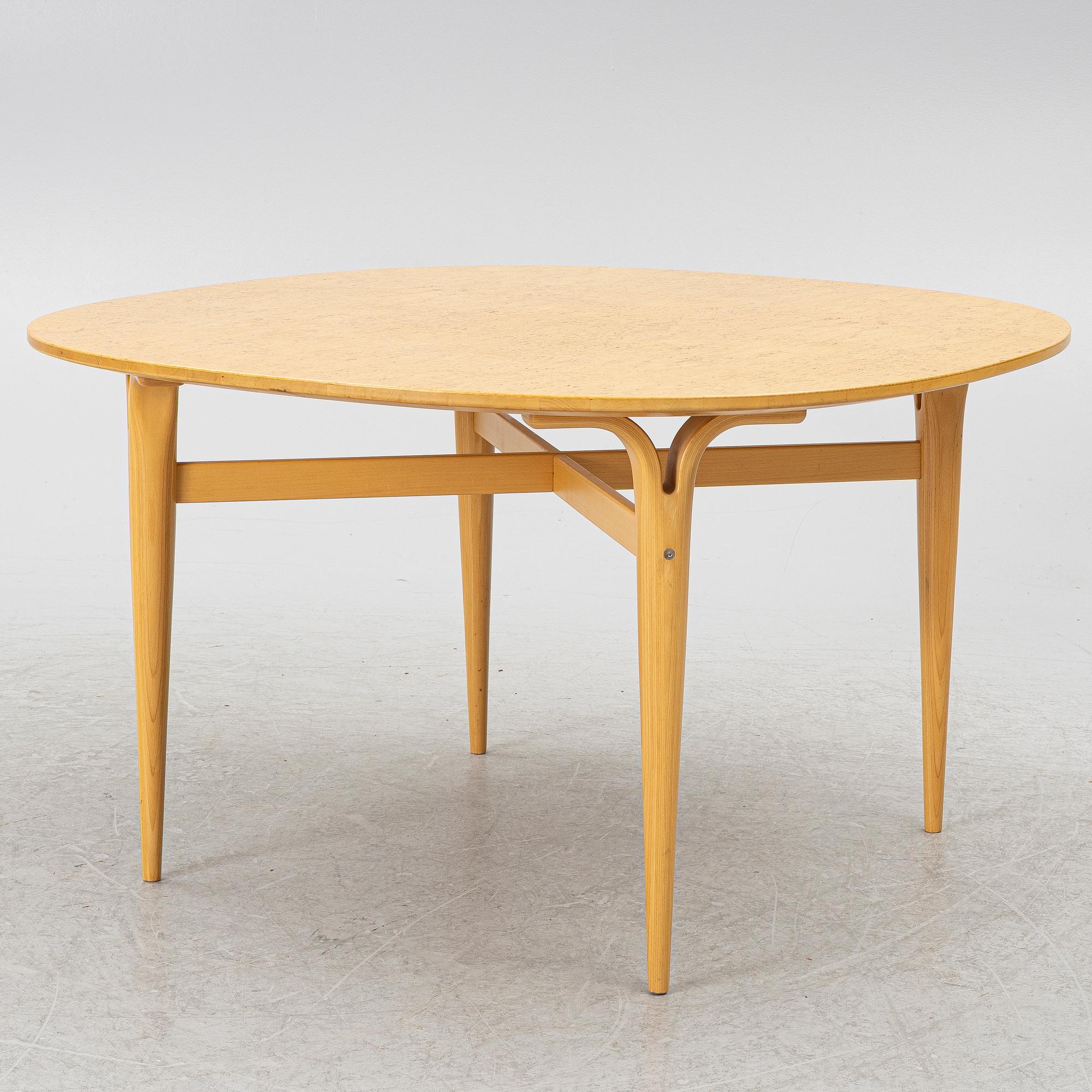 Bruno Mathsson, & Piet Hein, soffbord, "Supercirkel",  Bruno Mathsson International, Värnamo.