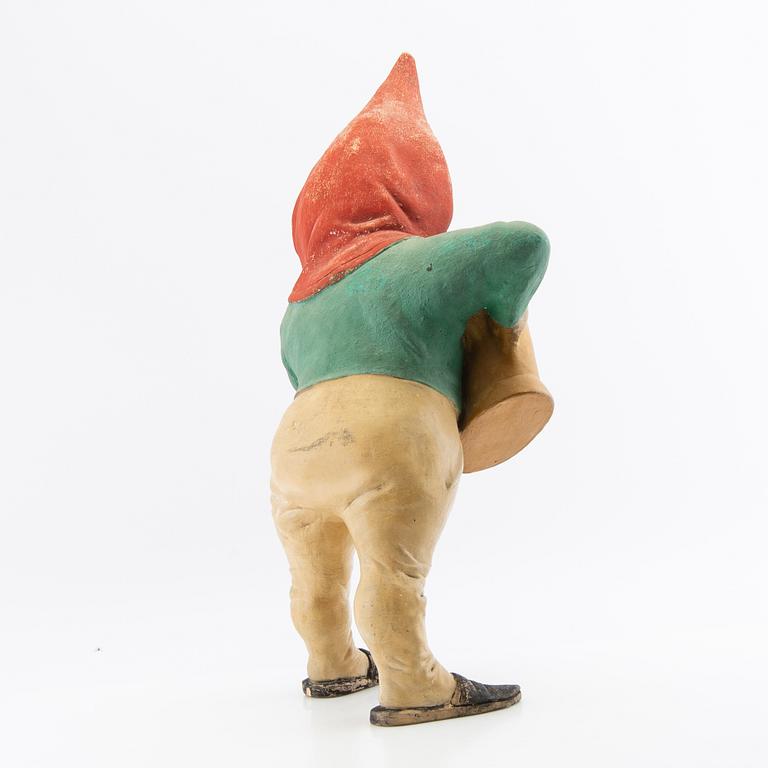 Tomte, troligen Tyskland 1900-talets första hälft/mitt bemålad terrakotta.