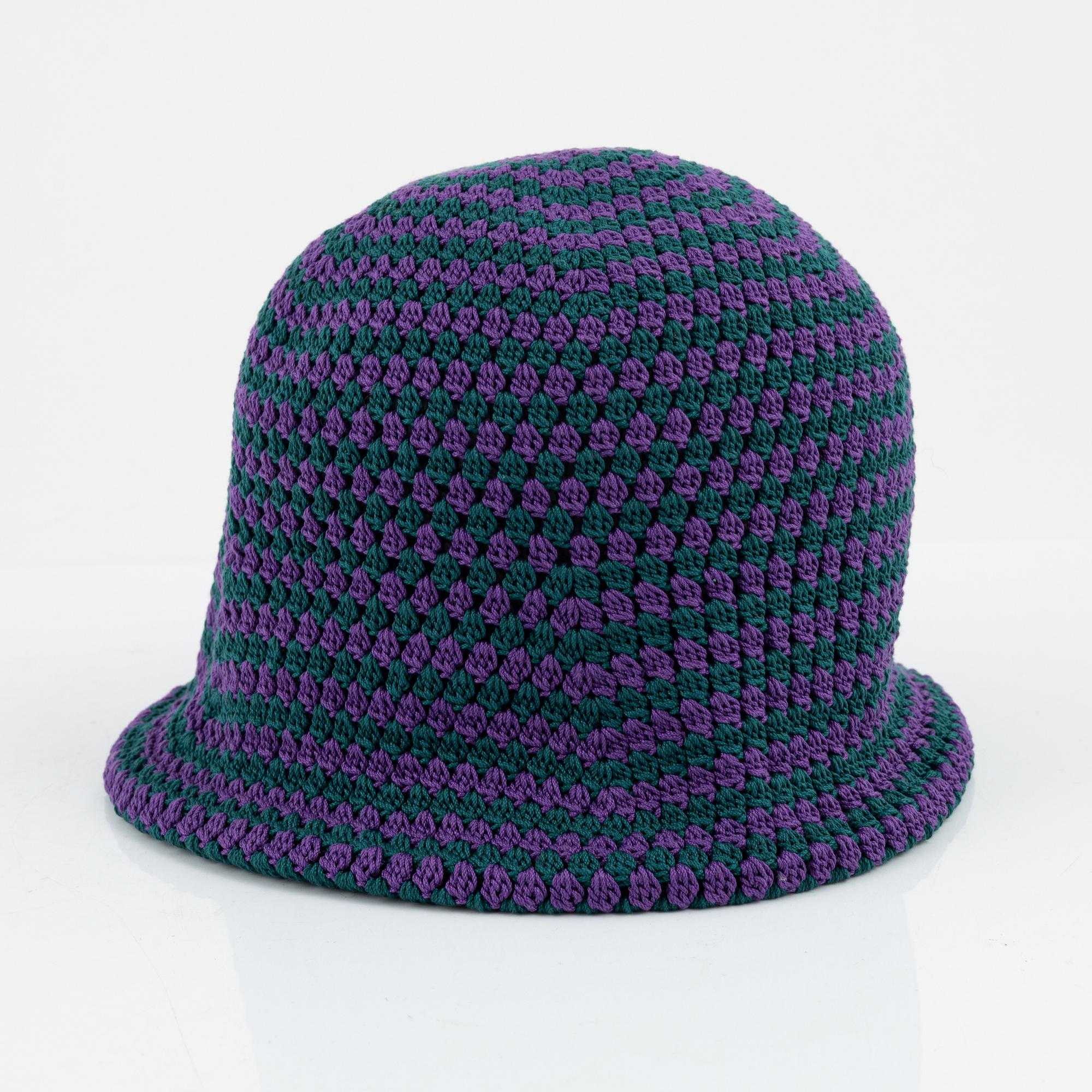 Prada, hatt, storlek S.