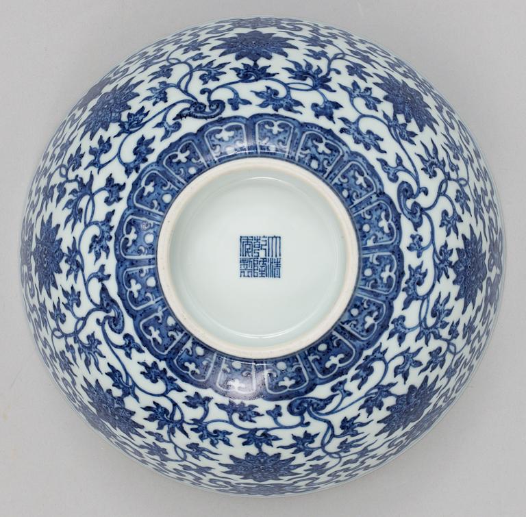 A blue and white bowl, seal mark and period of Qianlong (1736-95).