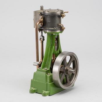 MODELL AV ÅNGMASKIN, 1900-TAL.