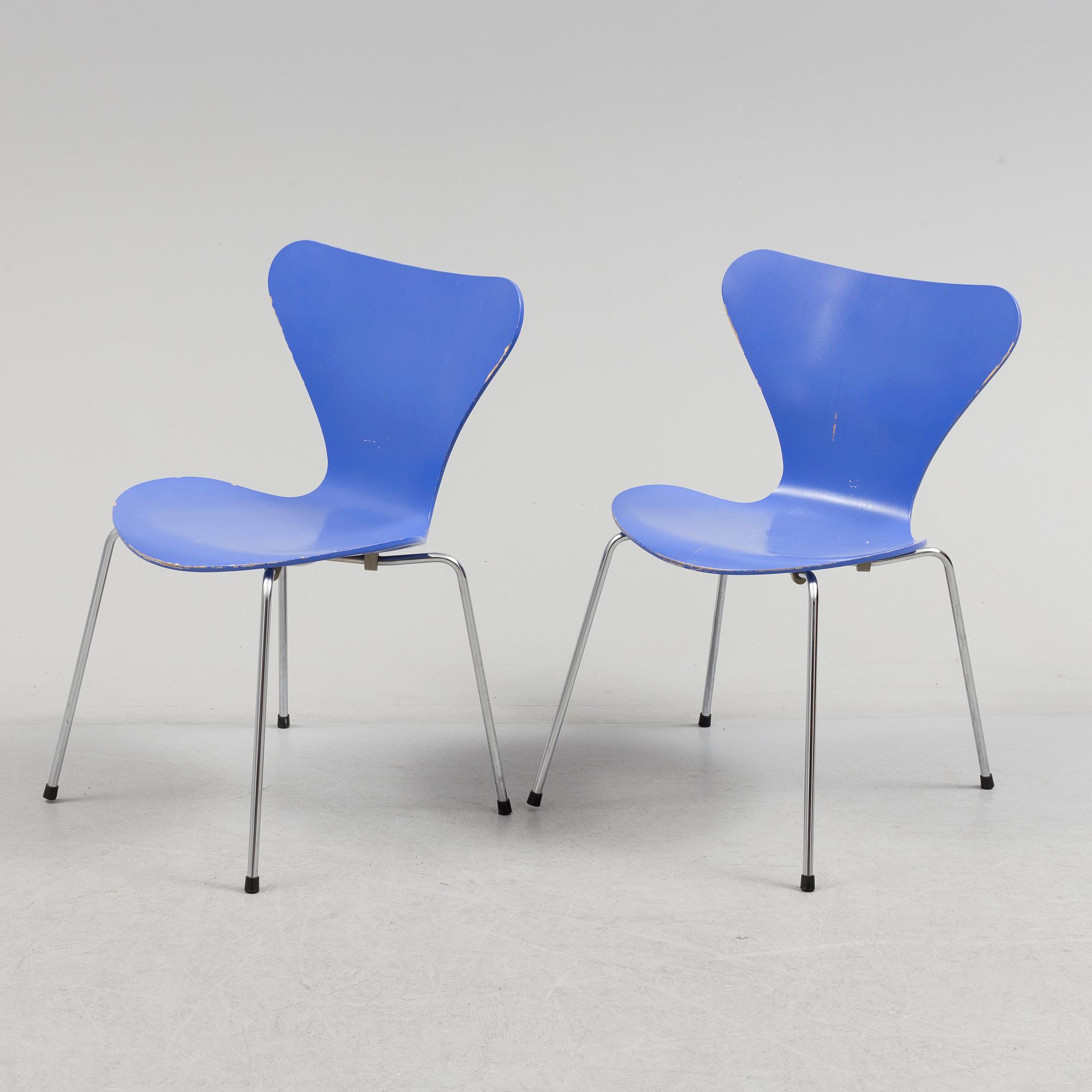 ARNE JACOBSEN, STOLAR, 6 st, "Sjuan". Märkta, Fritz Hansen, Danmark. 1980-tal.