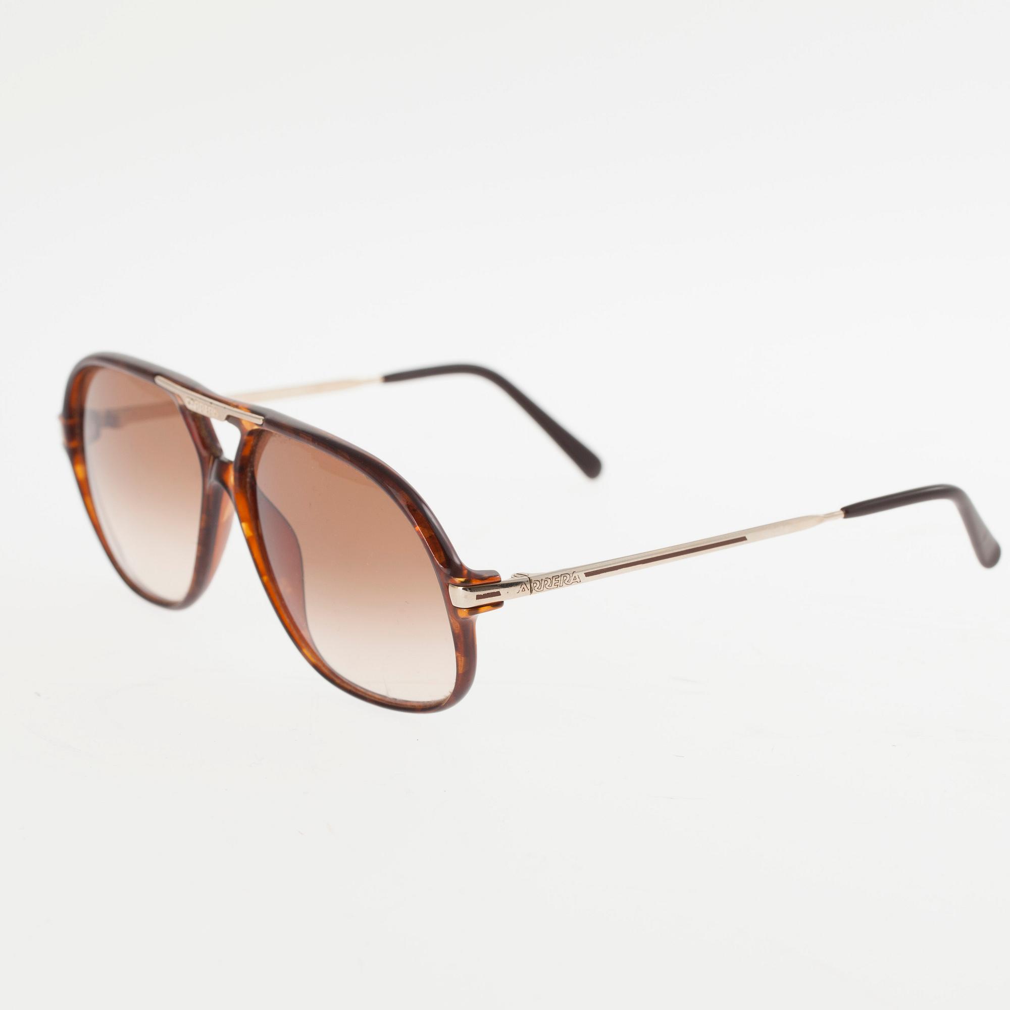 SOLGLASÖGON, Carrera.