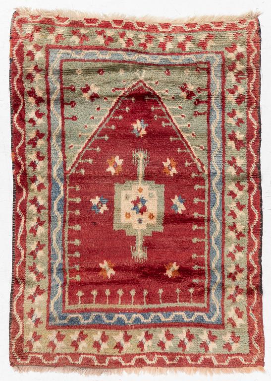 A Tulu rug, central Anatolia, c. 156 x 110 cm.