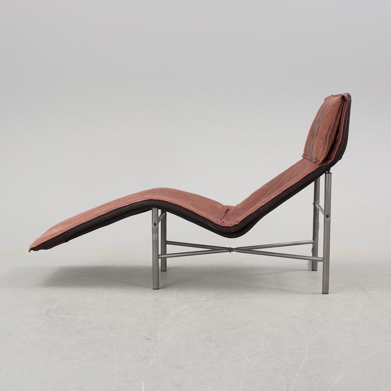 TORD BJÖRKLUND, a leather upholstered 'Skye' recliner from IKEA, late 20th Century.