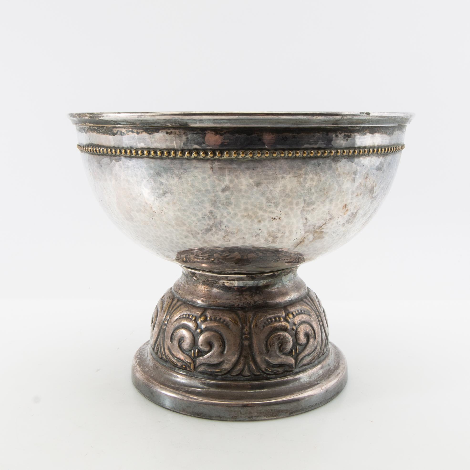 Skål på fot Jugend 1920-tal nysilver och glas.