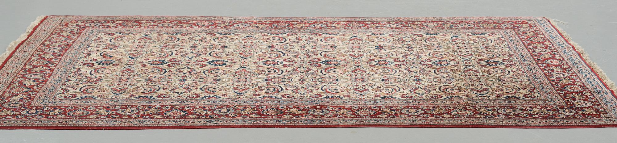 MATTO, semi-antique/Old Nain Tuteshk, part silk, ca  228 x 150 cm.