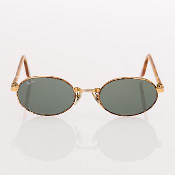 RAY-BAN SIDESTREET CROSSWALK SUNGLASSES.